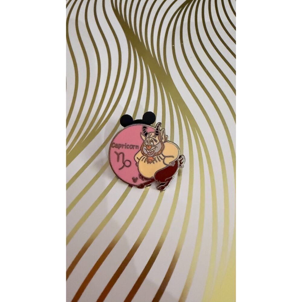 Disney Parks 2012 Hidden Mickey Zodiac Series Pin - Capricorn